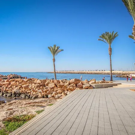 3 Bedroom In Vakantiehuis Torrevieja